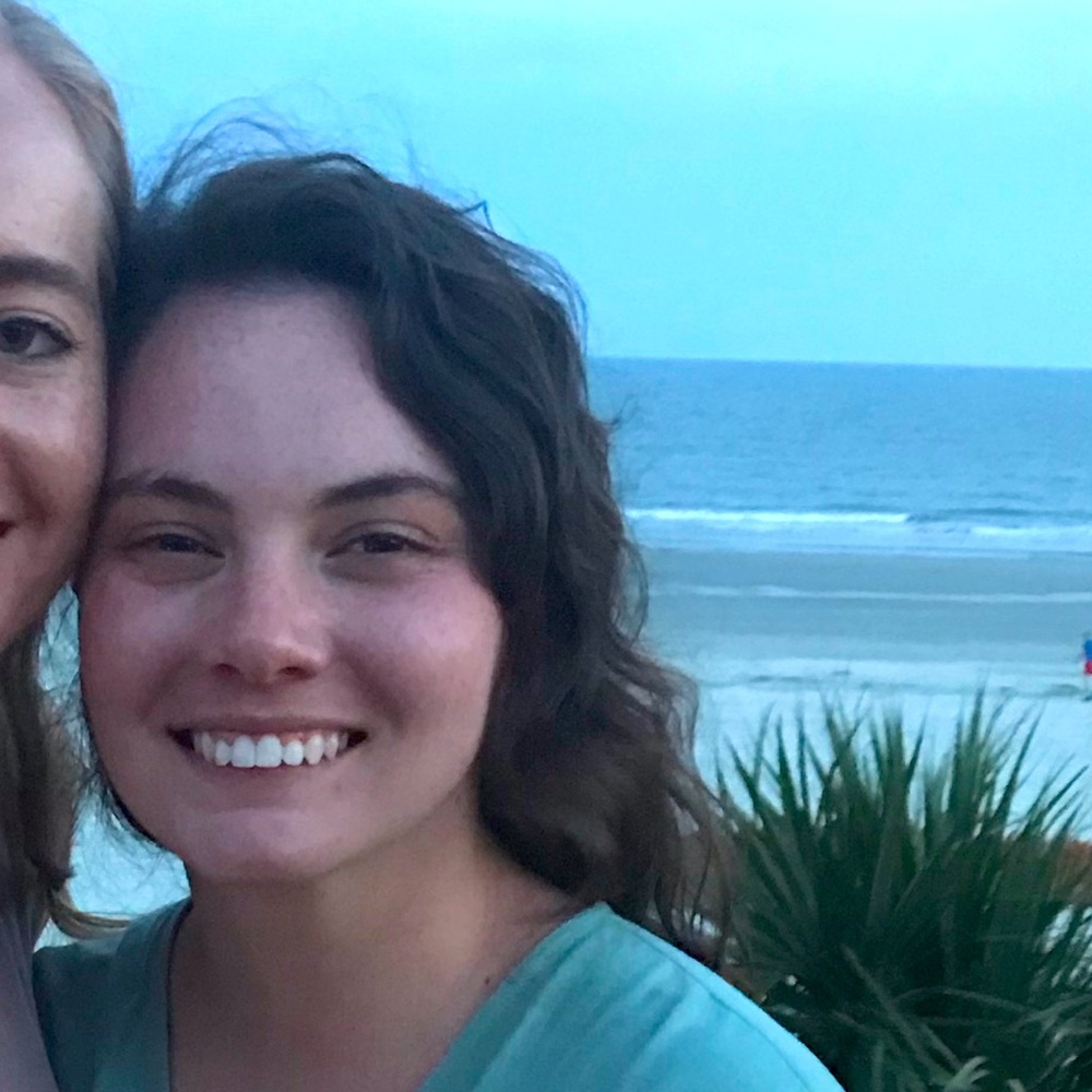 Meet your Posher, Casie